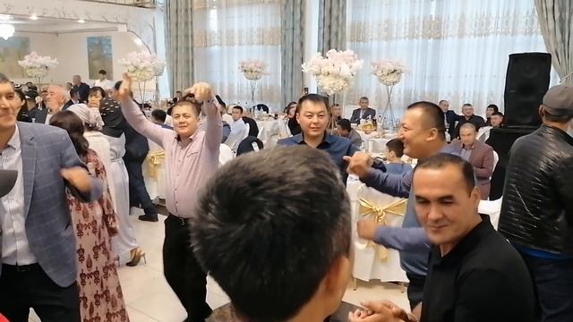 Новосибирск Рустам & Улбосин углига суннат туй 19.09.2021 (3 часть) смотреть онлайн