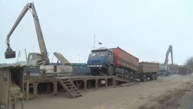 ПОГРУЗКА ЖОМА СВЕКЛОВИЧНОГО В АЗОВСКОМ ПОРТУ смотреть онлайн