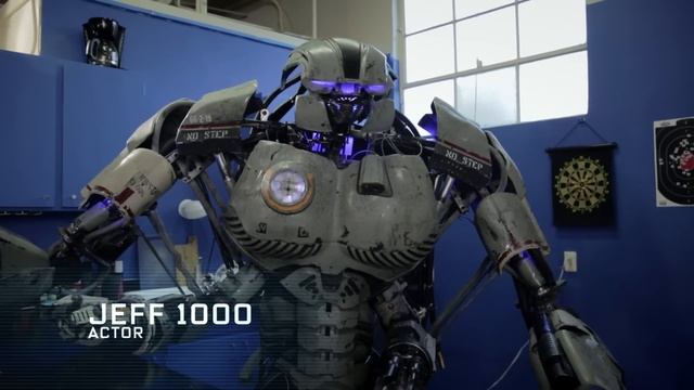 Summer Glau On Having A Robot Best Friend | Jeff 1000 Starring Summer Glau