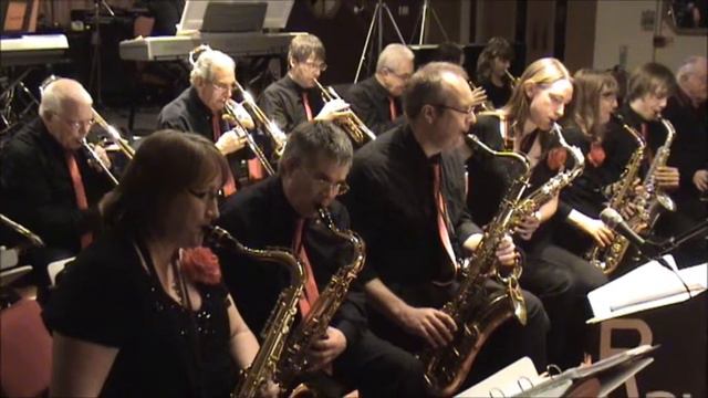 Room21 Shake Rattle n Roll смотреть онлайн