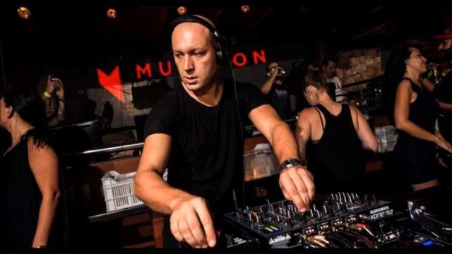 MARCO CAROLA @ DARKROW 02-01-2003 TECHNO HARDTECHNO CLUBNIGHT