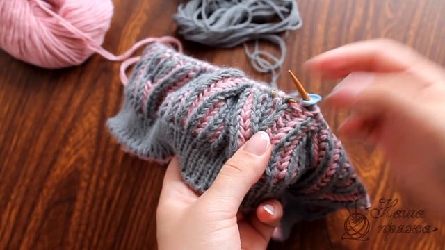 Шапка - берет спицами в технике «Бриошь», видео: | Brioche hat patterns: смотреть онлайн