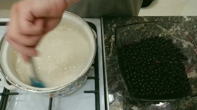 Варенье из чёрной смородины Пятиминутка. Смородиновое варенье за 5 минут. Быстрый и вкусный рецепт. смотреть онлайн