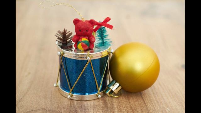 Little Drummer Boy Performed by Kate Lewis and Craig on Piano смотреть онлайн