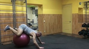 Фитбол. Упражнения для ног (часть 2)