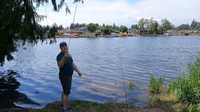 Рыбалка в США. Учусь закидывать удочку. смотреть онлайн