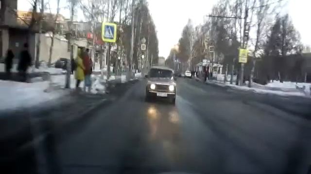 ParkCity DVR HD 900 Камера заднего вида День Город смотреть онлайн