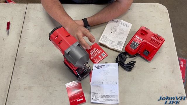 Milwaukee M18 Impact Wrench BT 2863-20 Power House!! Unboxing Review   @MilwaukeeTool #milwaukee
