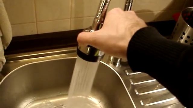 Кухонный кран / Kitchen faucet смотреть онлайн