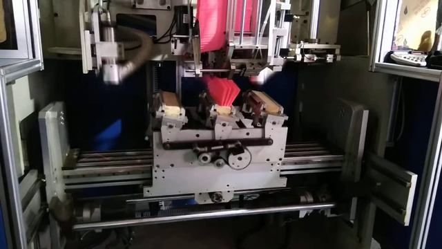TG3 5 Axis 3 Head Drilling and Filling Machine Making Wooden Push Broom смотреть онлайн