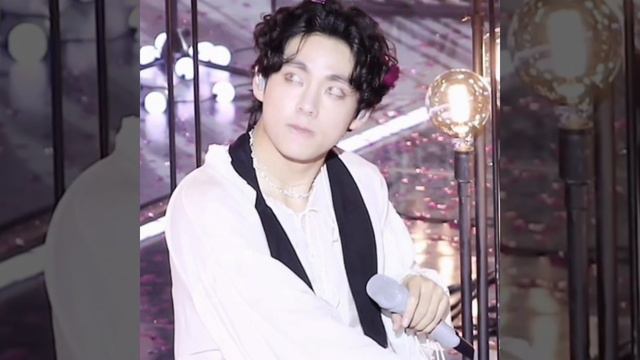 Taehyung и красивый,бархатный баритон. смотреть онлайн