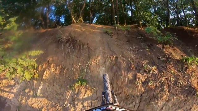 Купил мощный электробайк Sur-Ron Light Bee X. Честный обзор от убежденного самодельщика. смотреть онлайн