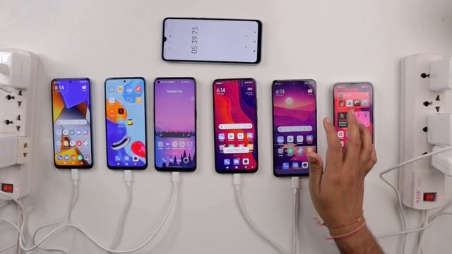 Budget Fast Charging Phone in India! 67 vs 60 vs 33 vs 30 Watts Charging Test ? смотреть онлайн