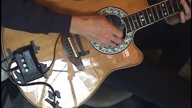 Roland GK-1 GR-300 and Ovation Acoustic Guitar смотреть онлайн