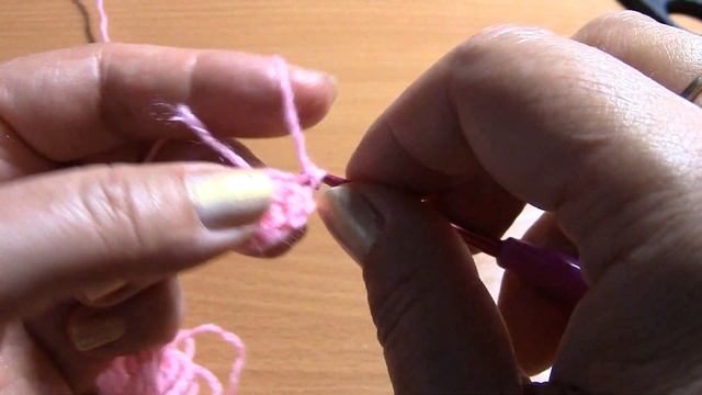 Вязание повязки на голову с ушками Микки Мауса смотреть онлайн