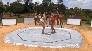 БОРЬБА ДЕВУШЕК В СМАЗКЕ СОРЕВНОВАНИЯ В БРАЗИЛИЯ  GIRLS FIGHT IN LUBRICATION COMPETITION IN BRAZIL