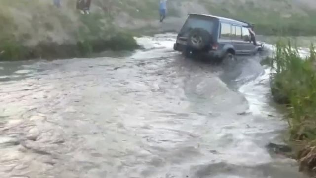 Galloper Offroad болото в брод