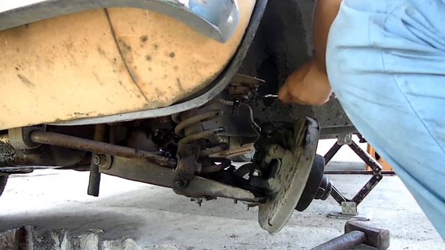 Как заменить шаровые опоры и у рулевые тяги.Ваз 2101-2107. смотреть онлайн