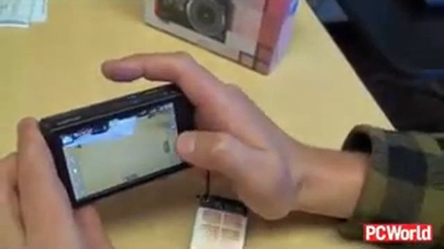 Samsung's Dual Screen TL255 Digital Camera смотреть онлайн