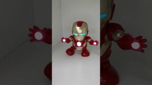 Танцующий робот "Железный человек"