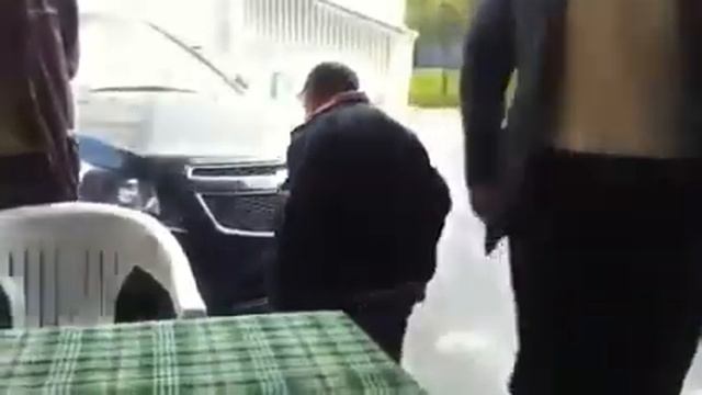 Мега ржачь !!! ДЕРЗКИЙ ГНОМ смотреть онлайн