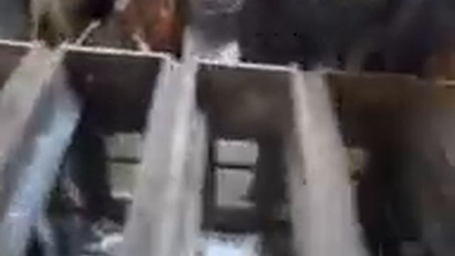 ПРОИЗВОДСТВО БЛОКОВ ЭКВАТОР РКК В ПОЛЕВЫХ УСЛОВИЯХ В СОЛДАТСКОЙ ПАЛАТКЕ смотреть онлайн