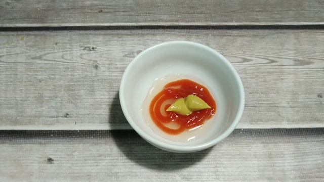 Как Вьетнамцы кушают сушёную, солёную рыбу. Соус для сушёной, солёной рыбы. Вьетнамская кухня. смотреть онлайн