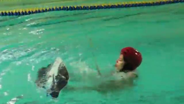 Вейкборд в бассейне, тренировка 16.03.2013 21:30 смотреть онлайн