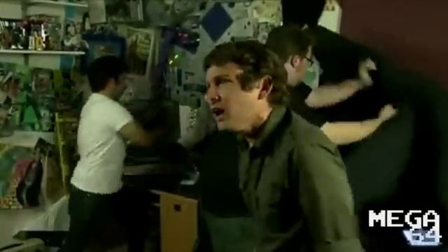 Прикол про Xbox 360 и PS3 смотреть онлайн