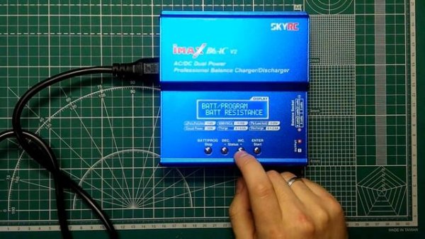 Обзор SkyRC IMAX B6AC V2