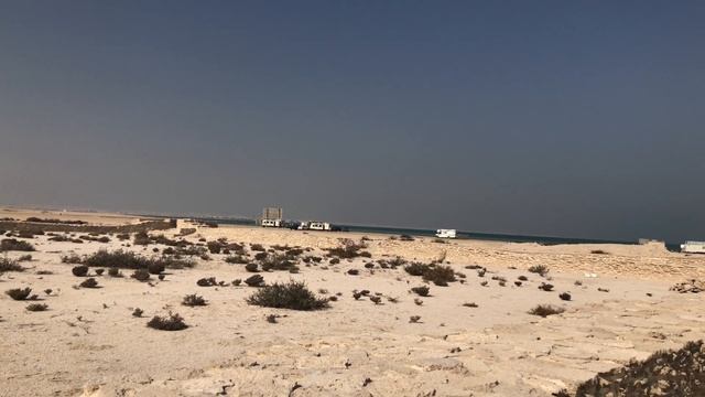 Trip to Qatar - Saudi Border & Zekreet | Warren’s Stories | Vlog #034 смотреть онлайн