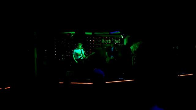 Влом! Бердск, БРК, 24/01/15. Cut меня тошнит + стремная баба