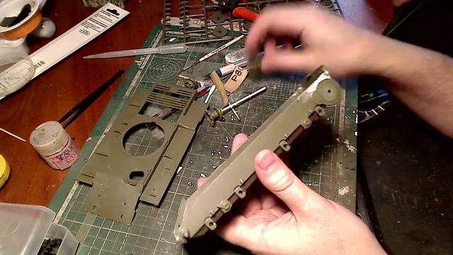 Сборка танка Т 54 Trumpeter M1:35 MM-00340 смотреть онлайн