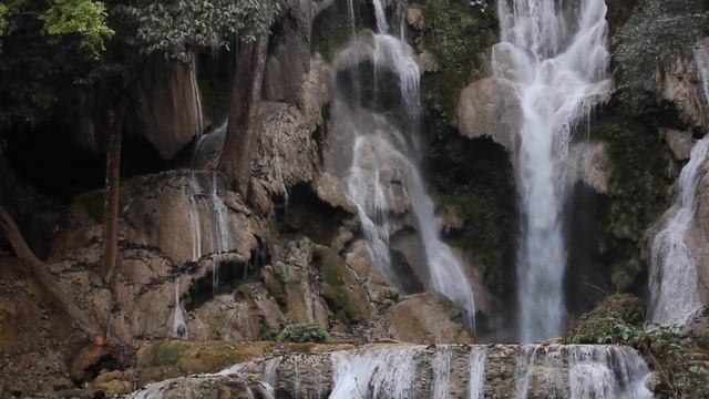Waterfall Kuang Si. Luang Prabang. Laos смотреть онлайн