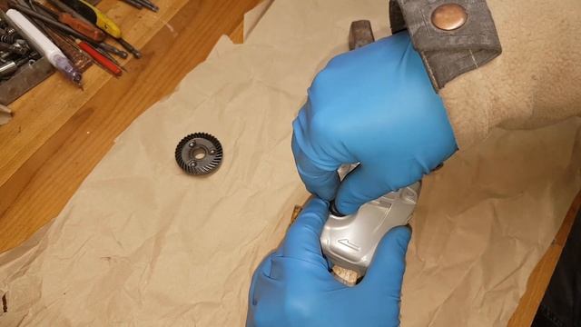 Установка фиксатора шестерни (ремонт фиксатра) Makita GA 5030. GA 5040.GA 5041.
