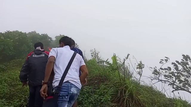 peb fort | पावसाळी ट्रेक चा थरारक अनुभव | vikatgad | fanaswadi route смотреть онлайн