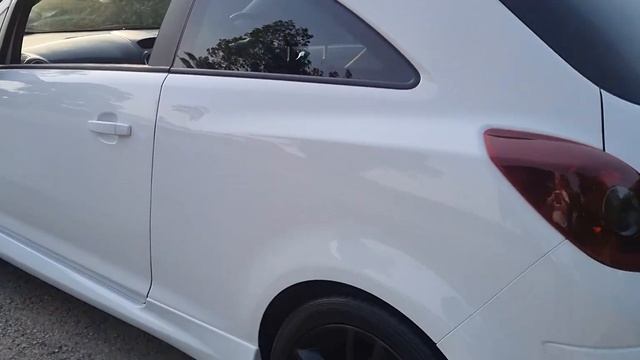 VAUXHALL CORSA LTD ED. YG14CZZ смотреть онлайн