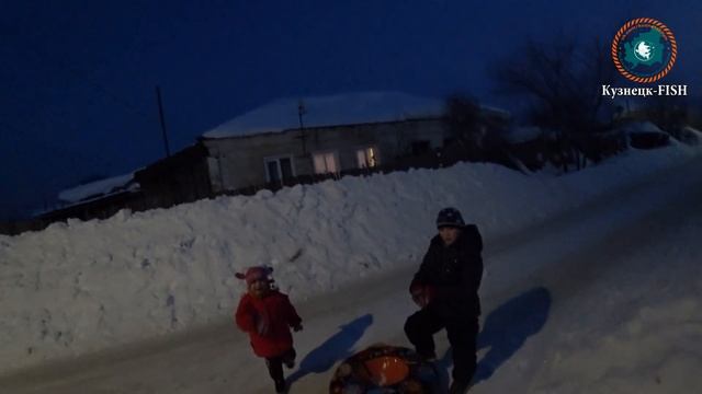 Покатушки на мотособаке SnowDog. Дети восторге.