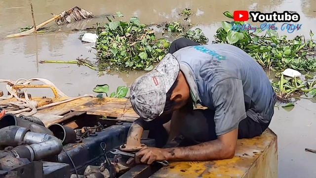 Chìm phà xáng múc KOBELCO-SK04 - Chỉ trong nghề mới thấu hiểu. смотреть онлайн