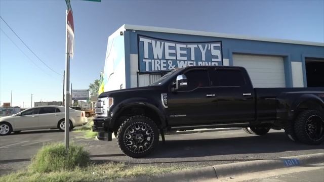 2018 F450 Platinum gets 24 inch Heavy Duty American Force Wheels in West Texas shop! смотреть онлайн