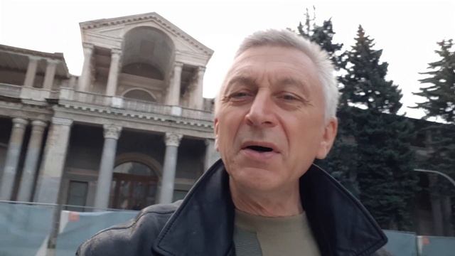 Андрей Бергер: "Ресторан "Золотой колос" на ВДНХ..." смотреть онлайн