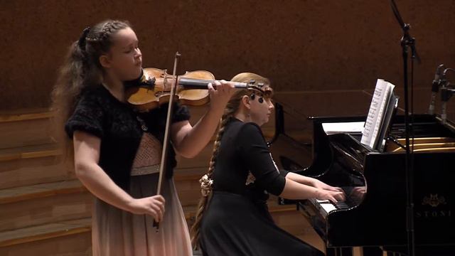 Yekaterina Blinkova (Belarus), X International Balys Dvarionas Competition for Young Violinists смотреть онлайн
