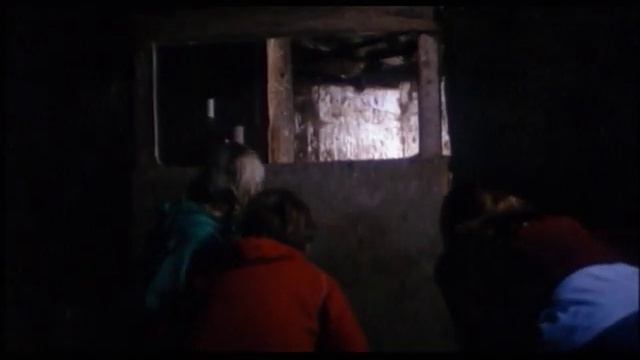 Beyond the Fence [Trailer] смотреть онлайн