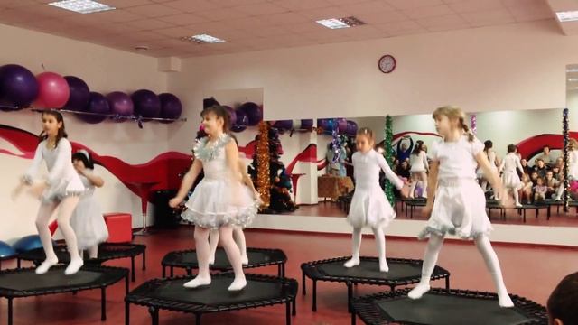 Выступление джампинг смотреть онлайн