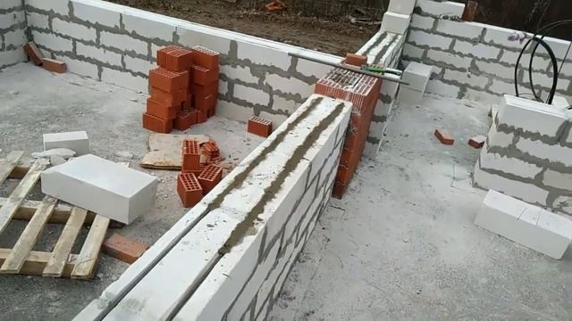 Кладка стен гаража. День четвертый.