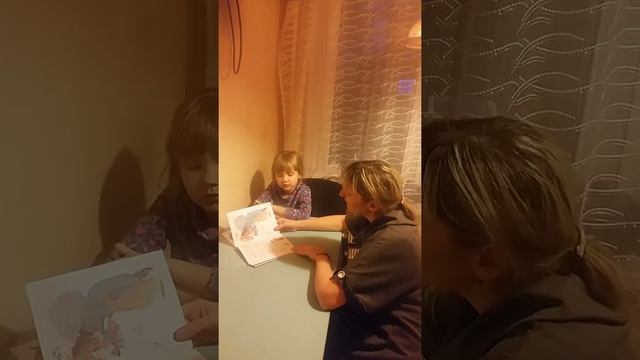 Страна читающая — Вероника Кокуркина читает произведение «Сказка о глупом мышонке» С. Я. Маршака смотреть онлайн