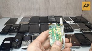 Золото в мобильном телефоне. Аффинаж мобильных телефонов. Сколько золота в телефоне.