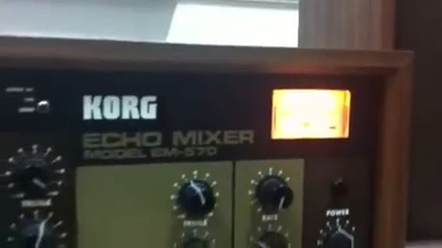 Korg EM 570 Echo Mixer & Korg SP-2035 Speaker System смотреть онлайн