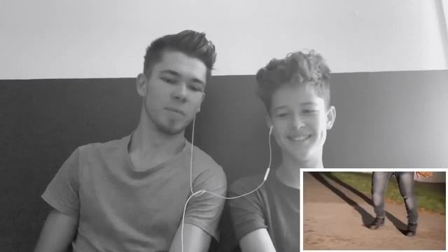 REACTING to The Git Up By Blanco Brown (Dance video) смотреть онлайн