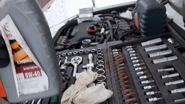 Можно ли смешивать масла? смешиваю разные масла, после ремонта ГБЦ, ЛАРГУС смотреть онлайн